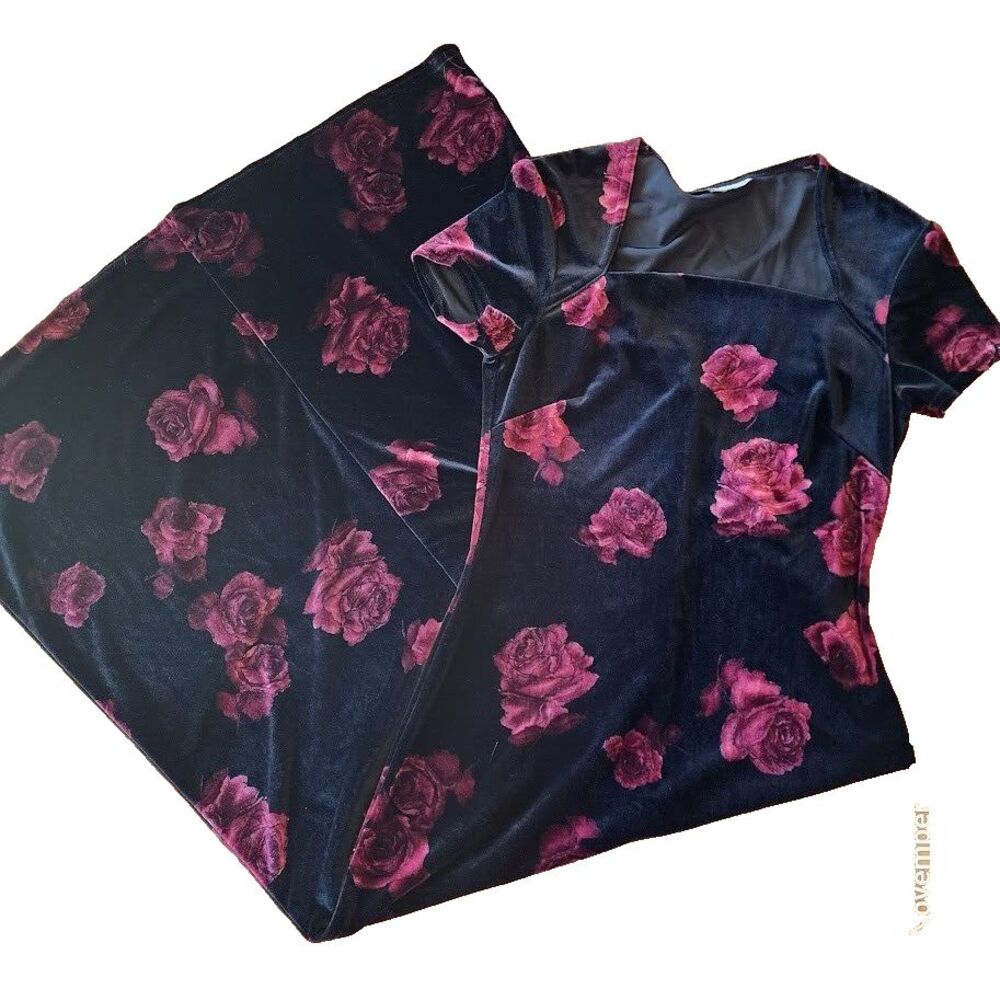 Dress Barn Maxi Dress Vintage Size 4 Black Velour Red Roses Short Sleeve Darts